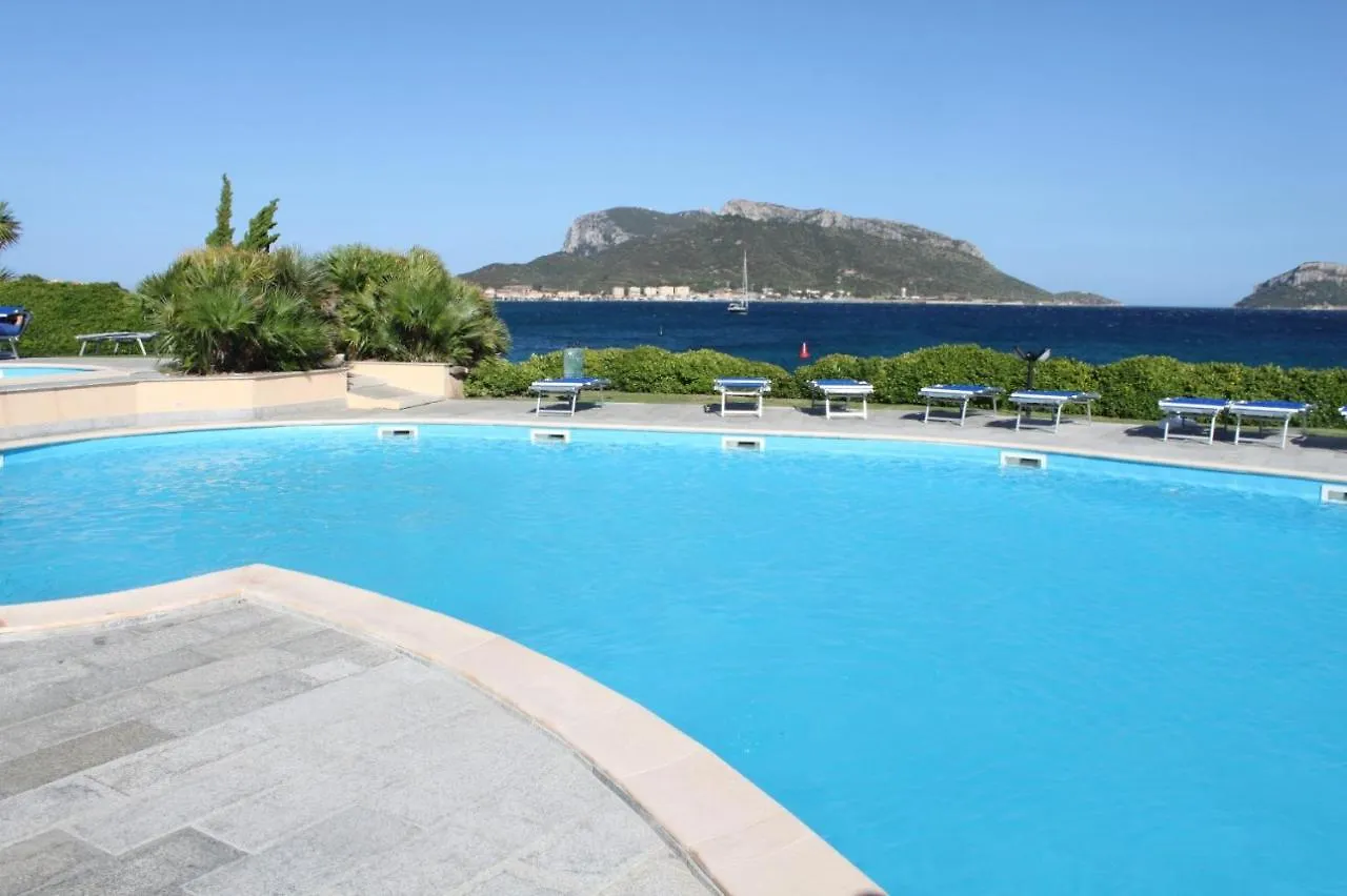 Apartment In S'Abba E Sa Pedra With Pool Golfo Aranci