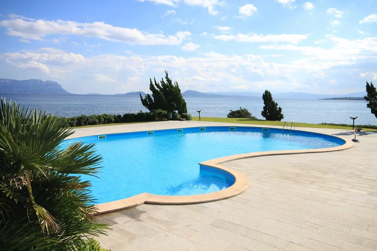 גולפו אראנצ'י Apartment In S'Abba E Sa Pedra With Pool 0*, גולפו אראנצ'י איטליה